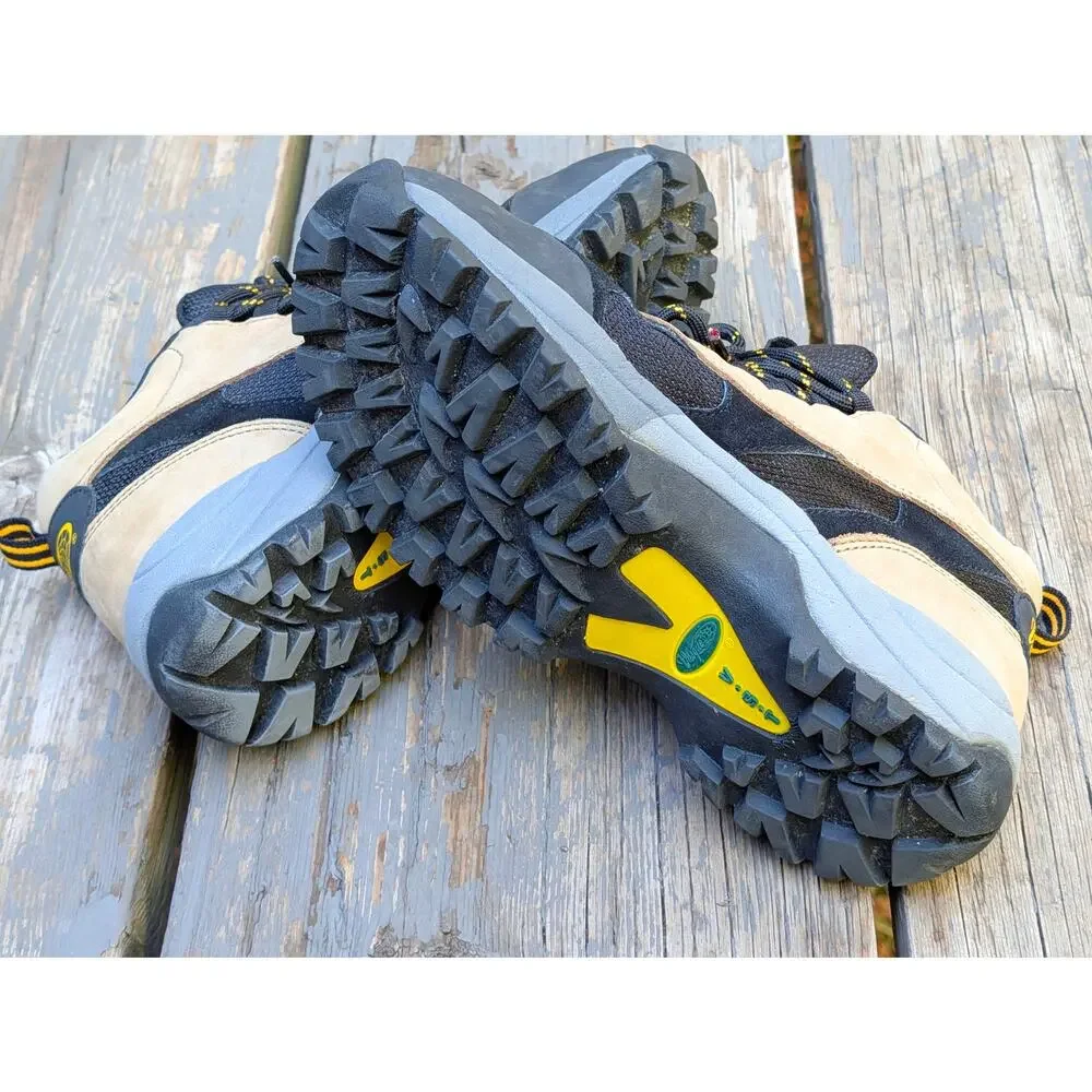Vasque VST Mens Size 9 Suede Low Top Hiking Trail Shoes Gorpcore Sneakers